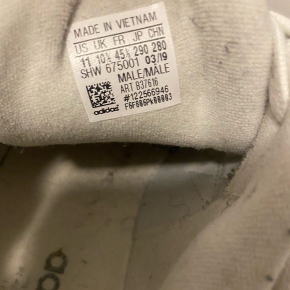 Adidas sneakers - Picture 5 of 5